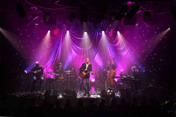 Vincent BAGUIAN ( Lumières et Scénographie Vincent Mongourdin )