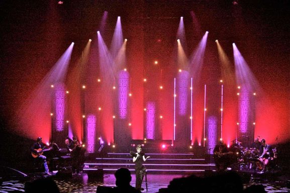 A.Dombasle_lumiere_Vincent_Mongourdin