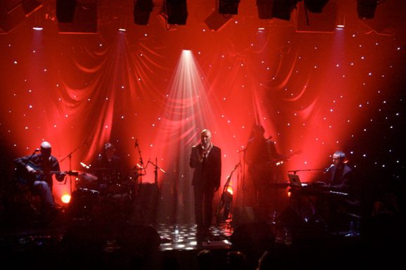 Vincent BAGUIAN ( Lumières et Scénographie Vincent Mongourdin )