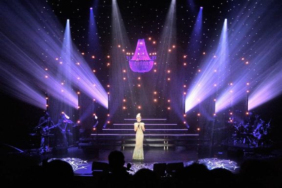 A.Dombasle_lumiere_Vincent_Mongourdin