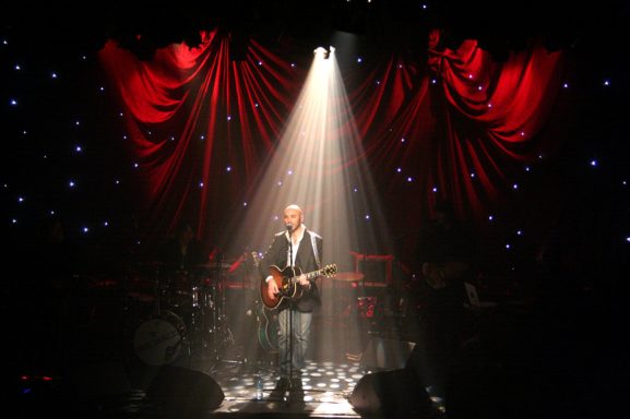 Vincent BAGUIAN ( Lumières et Scénographie Vincent Mongourdin )